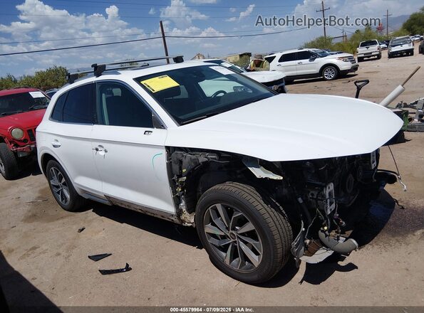 WA1EAAFY7N2086970 2022 AUDI Q5 White Vista interior trasera