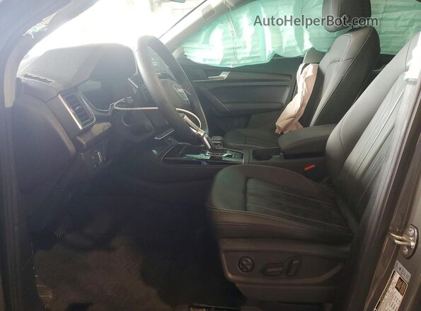 WA1EAAFY7P2064390 2023 AUDI Q5 Gray Widok wnętrza z przodu
