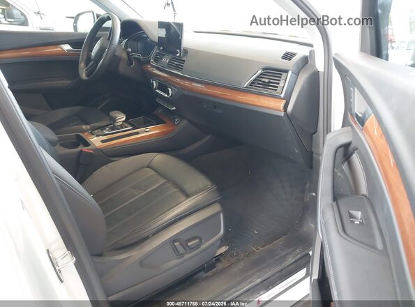 WA1EAAFYXP2013384 2023 AUDI Q5 White Սալոնի դիմացի տեսք