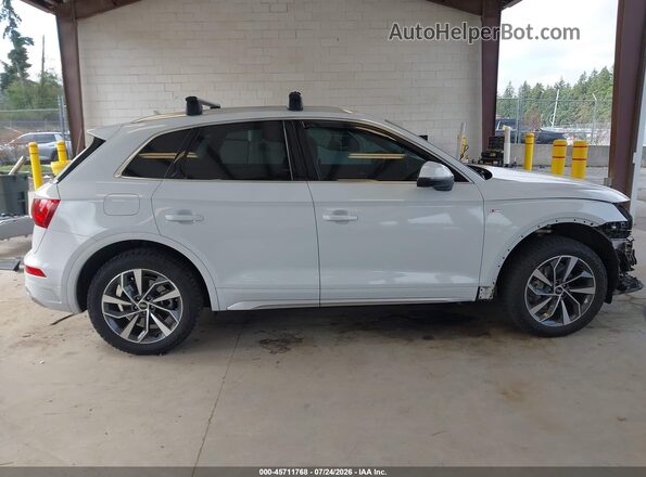 WA1EAAFYXP2013384 2023 AUDI Q5 White Սալոնի հետևի տեսք