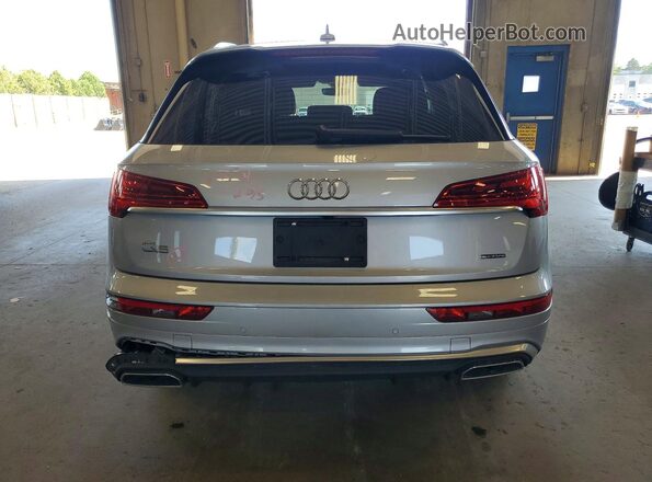 WA1EAAFYXP2104106 2023 AUDI Q5 Silver Вид ззаду
