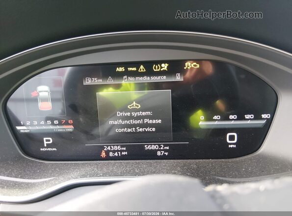 WA1EAAFYXP2138000 2023 AUDI Q5 White Vista de los asientos traseros