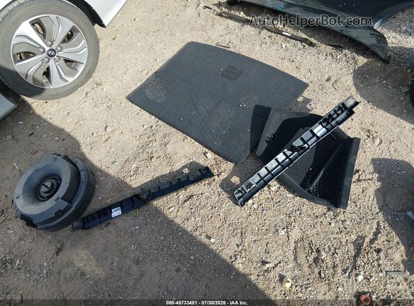 WA1EAAFYXP2138000 2023 AUDI Q5 White Vista del cuadro de instrumentos