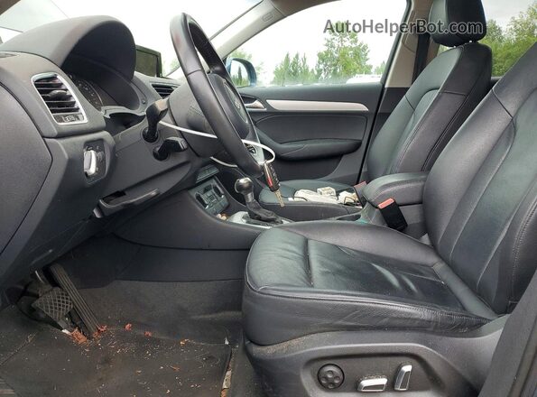 WA1ECCFS2HR009534 2017 AUDI Q3 Синий Вид салона спереди