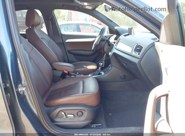 WA1ECCFS4JR000274 2018 AUDI Q3 Blue Front interior view