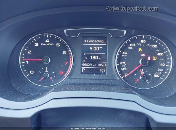 WA1ECCFS4JR000274 2018 AUDI Q3 Blue Rear seats view