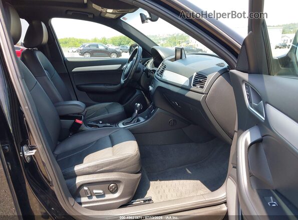 WA1ECCFS5HR016803 2017 AUDI Q3 Black წინა სალონის ხედი