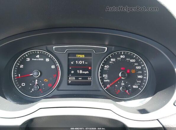 WA1ECCFS5HR016803 2017 AUDI Q3 Black უკანა სავარძლების ხედი