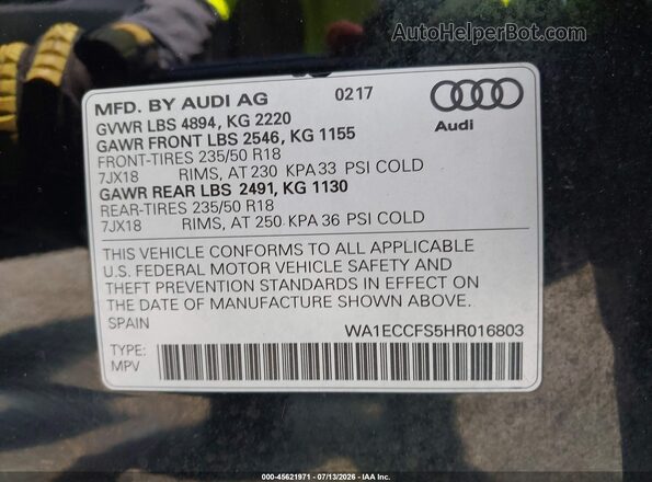WA1ECCFS5HR016803 2017 AUDI Q3 Black ძრავის განყოფილების ხედი