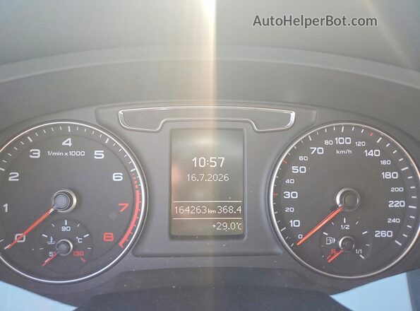 WA1ECCFS5HR017384 2017 AUDI Q3 Black Instrument cluster view
