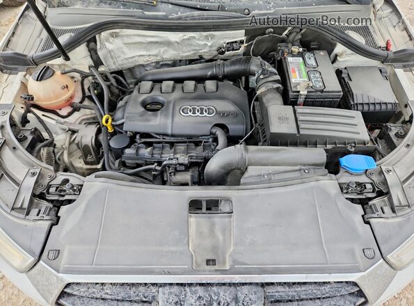 WA1ECCFS6HR015658 2017 AUDI Q3 Белый Вид подкапотного пространства