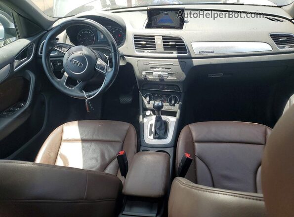 WA1ECCFS8JR003596 2018 AUDI Q3 Black Առջևի վահանակի տեսք