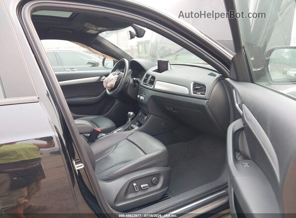 WA1ECCFS8JR007146 2018 AUDI Q3 Black Вид салону спереду