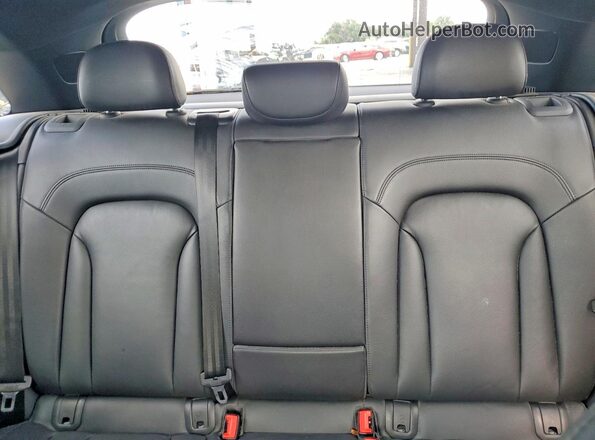 WA1ECCFS9JR018222 2018 AUDI Q3 Серый Вид задних сидений