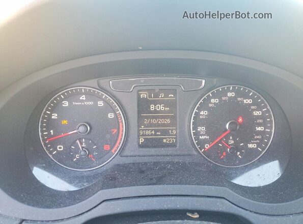 WA1ECCFSXHR015033 2017 AUDI Q3 White ხელსაწყოთა პანელის ხედი