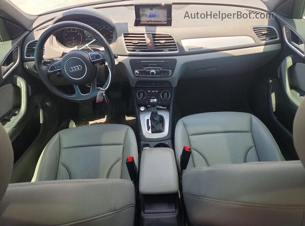 WA1ECCFSXJR028564 2018 AUDI Q3 Gray Առջևի վահանակի տեսք