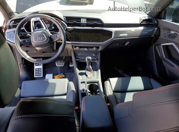 WA1EECF30S1046476 2025 AUDI Q3 Gray Widok deski rozdzielczej