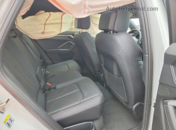 WA1EECF30S1108376 2025 AUDI Q3 White Вид задньої частини салону