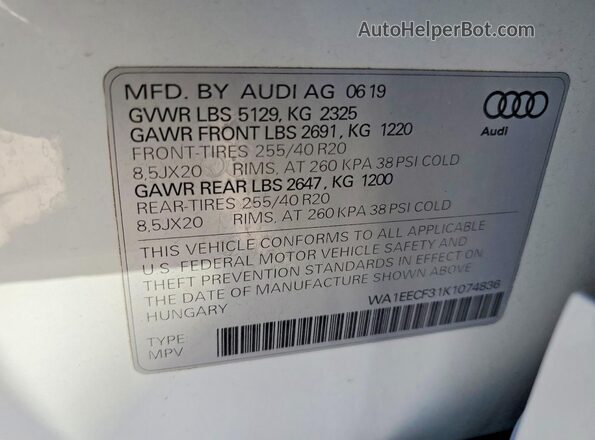 WA1EECF31K1074836 2019 AUDI Q3 White ძრავის განყოფილების ხედი