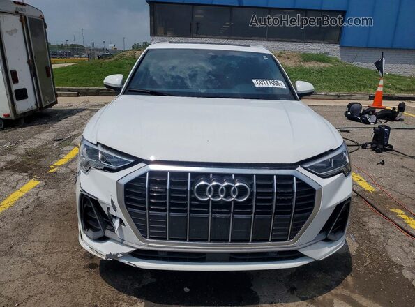 WA1EECF31M1014820 2021 AUDI Q3 White Front view
