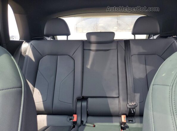 WA1EECF31M1014820 2021 AUDI Q3 White Rear seats view