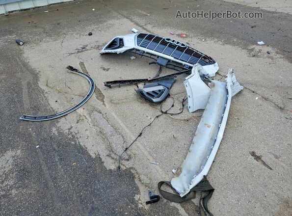 WA1EECF31P1102688 2023 AUDI Q3 White Widok naklejki z numerem VIN