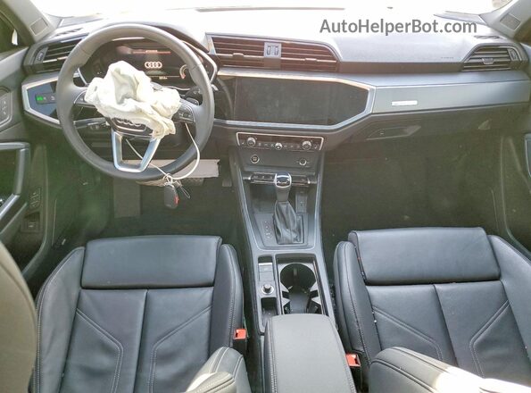 WA1EECF31R1090822 2024 AUDI Q3 White წინა პანელის ხედი