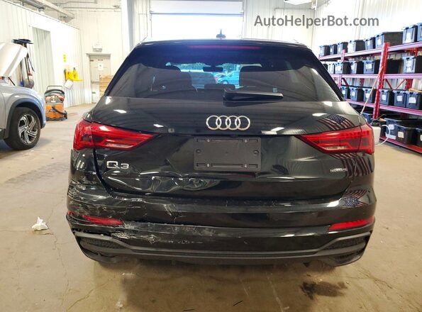 WA1EECF31R1093901 2024 AUDI Q3 Black Вид ззаду