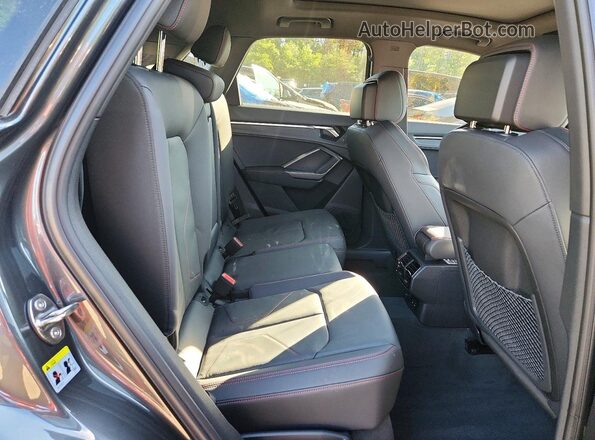 WA1EECF31S1090809 2025 AUDI Q3 Серый Вид задней части салона
