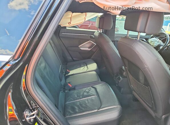 WA1EECF33L1088478 2020 AUDI Q3 Silver უკანა სავარძლების ხედი
