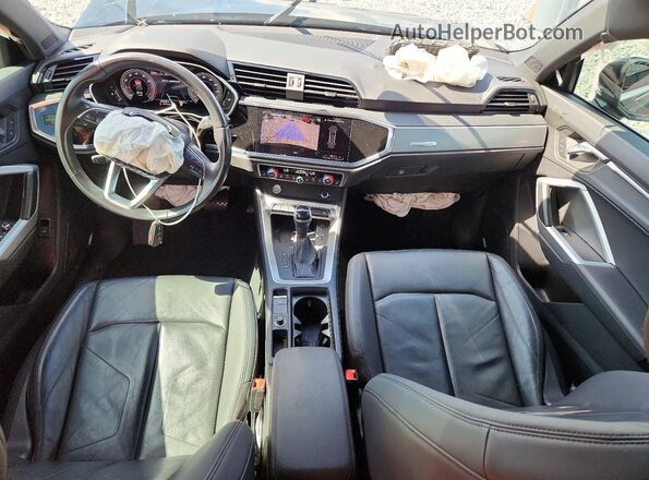 WA1EECF33L1088478 2020 AUDI Q3 Silver წინა პანელის ხედი