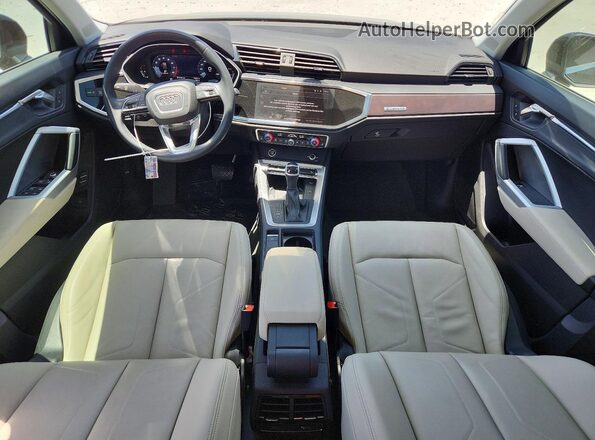 WA1EECF33P1140763 2023 AUDI Q3 Black Вид панелі приладів