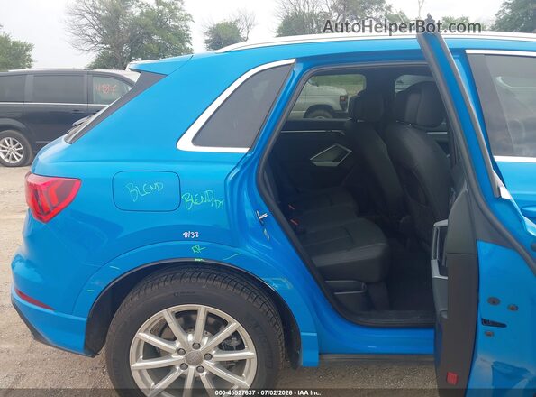 WA1EECF34L1030069 2020 AUDI Q3 Blue VIN կոդի պիտակի տեսք