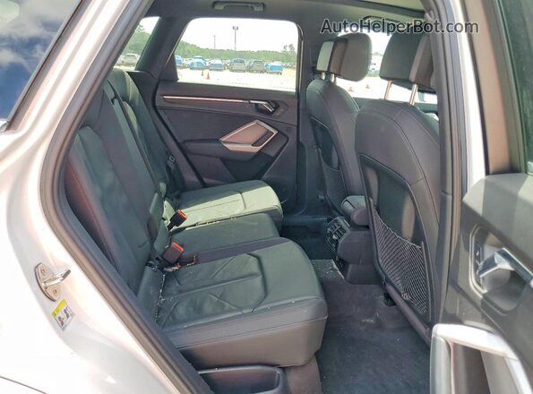 WA1EECF34M1157194 2021 AUDI Q3 White უკანა სალონის ხედი