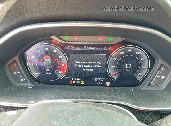 WA1EECF34M1157194 2021 AUDI Q3 White ხელსაწყოთა პანელის ხედი