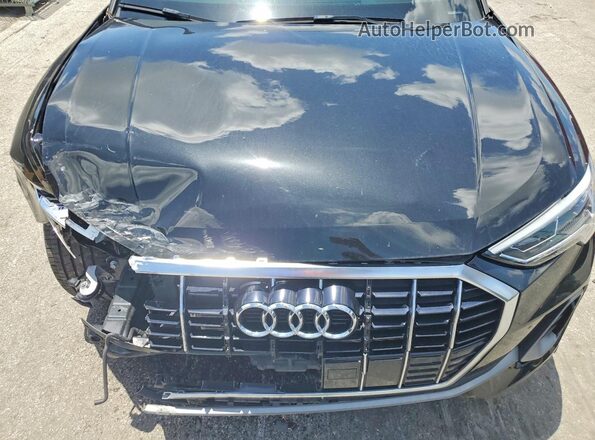 WA1EECF35L1007951 2020 AUDI Q3 Black Widok komory silnika