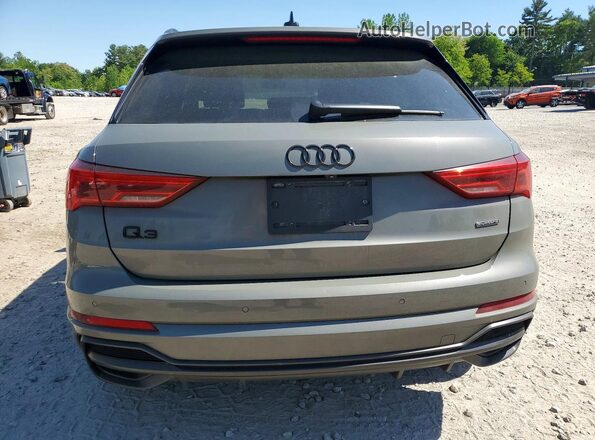 WA1EECF35N1075234 2022 AUDI Q3 Gray Rear view