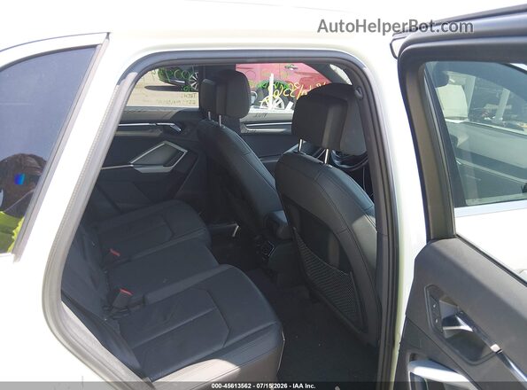 WA1EECF36M1038241 2021 AUDI Q3 White Вид наклейки з VIN-кодом