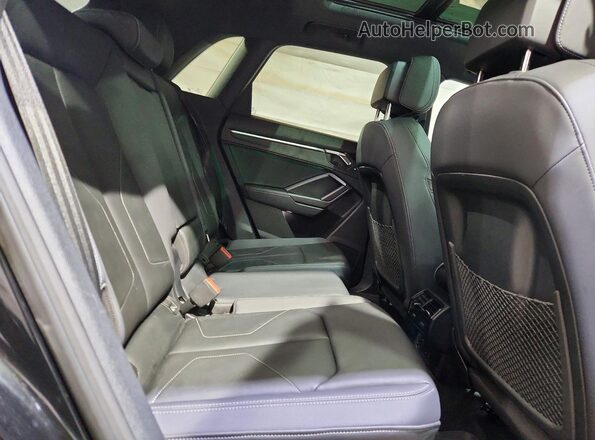WA1EECF36N1148112 2022 AUDI Q3 Black უკანა სალონის ხედი