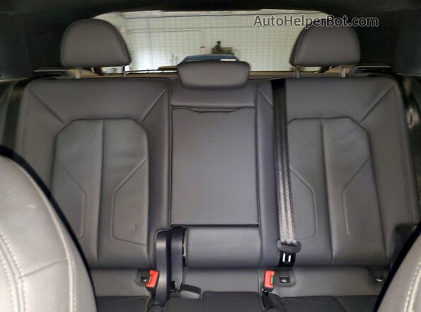 WA1EECF36R1047304 2024 AUDI Q3 White უკანა სავარძლების ხედი