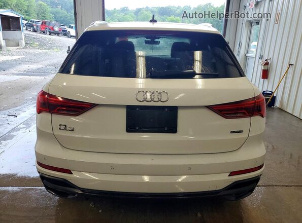 WA1EECF36R1047304 2024 AUDI Q3 White უკანა ხედი