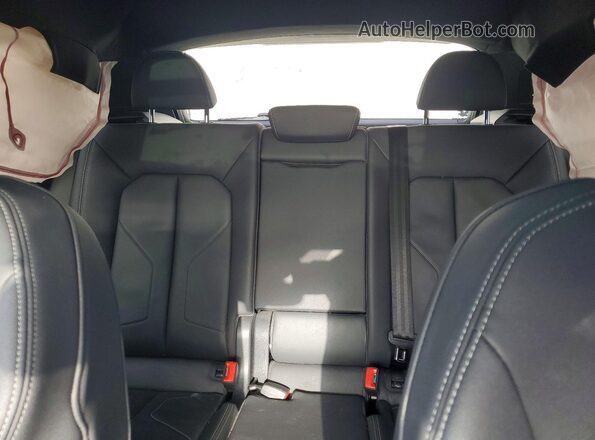 WA1EECF37L1017672 2020 AUDI Q3 Green უკანა სავარძლების ხედი