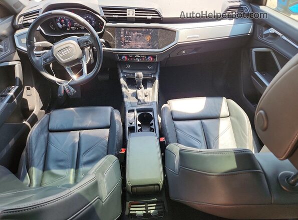 WA1EECF37M1074858 2021 AUDI Q3 Синий Вид панели приборов