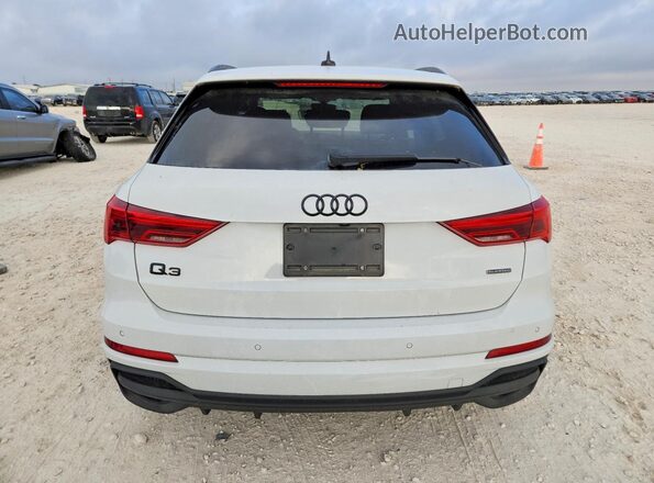 WA1EECF37P1106969 2023 AUDI Q3 White Հետևի տեսք