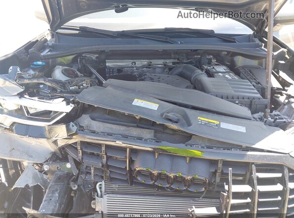 WA1EECF37R1114069 2024 AUDI Q3 Gray Rear view