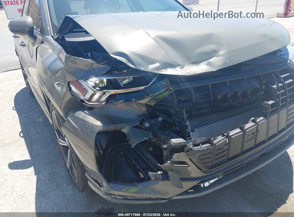 WA1EECF37R1114069 2024 AUDI Q3 Gray Front view