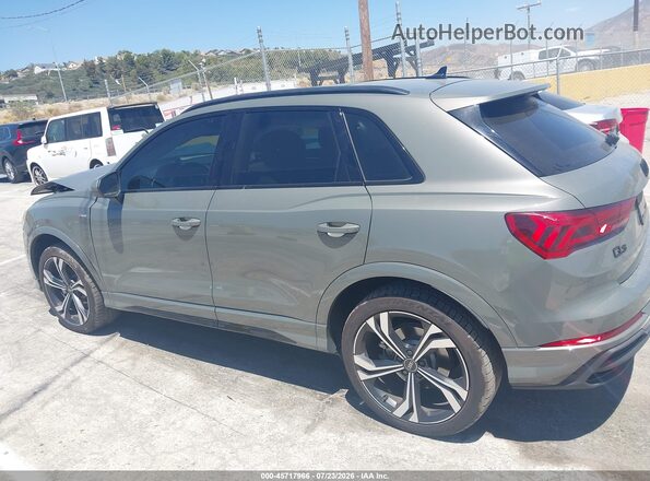 WA1EECF37R1114069 2024 AUDI Q3 Gray 360 interior view