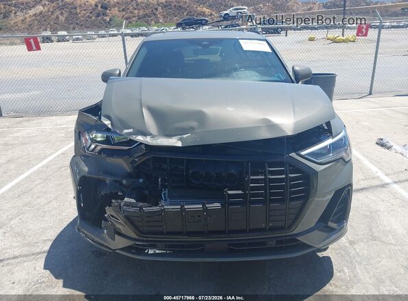 WA1EECF37R1114069 2024 AUDI Q3 Gray Instrument cluster view