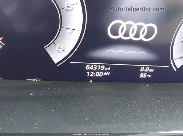 WA1EECF38L1119157 2020 AUDI Q3 White 360 interior view
