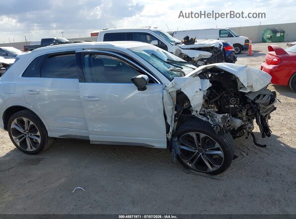WA1EECF38L1119157 2020 AUDI Q3 White Instrument cluster view